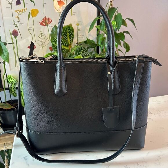 Zara Zipper City Laptop Bag Gold Hardware - Picture 1 of 15